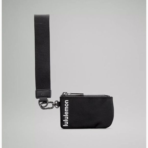 lululemon athletica Handbags - 🍋LULULEMON ATHLETICA | Dual Pouch Wristlet in Black